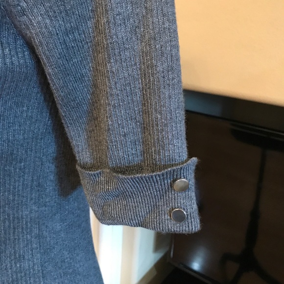 Sweater - Picture 2 of 3